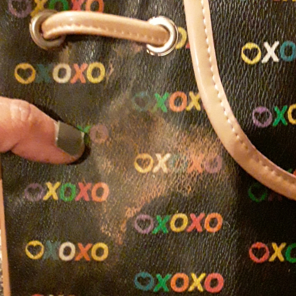 Backpack - Picture 2 of 5